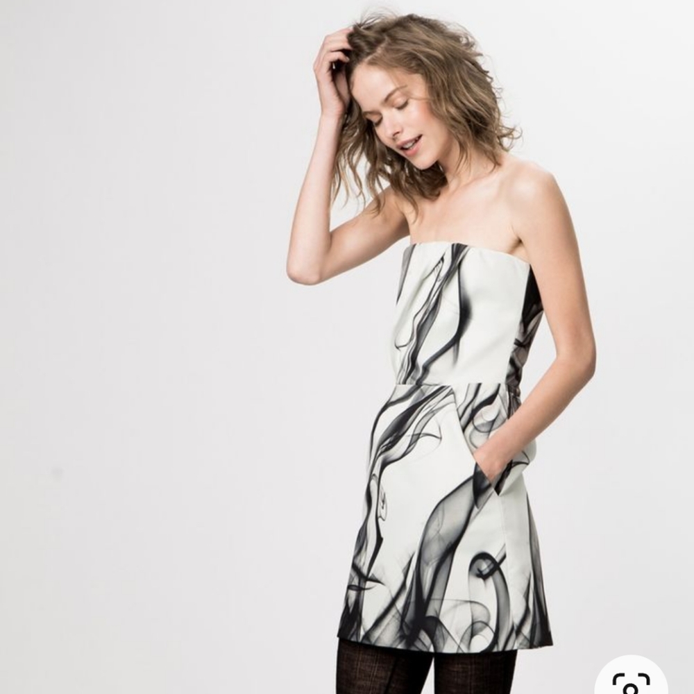 Maje sz 2 white Grey Geisha Smoke Print Dress